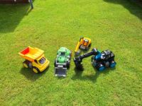 BIG Sandspielzeug Bagger/Traktor/Kipplaster Nordrhein-Westfalen - Oberhausen Vorschau