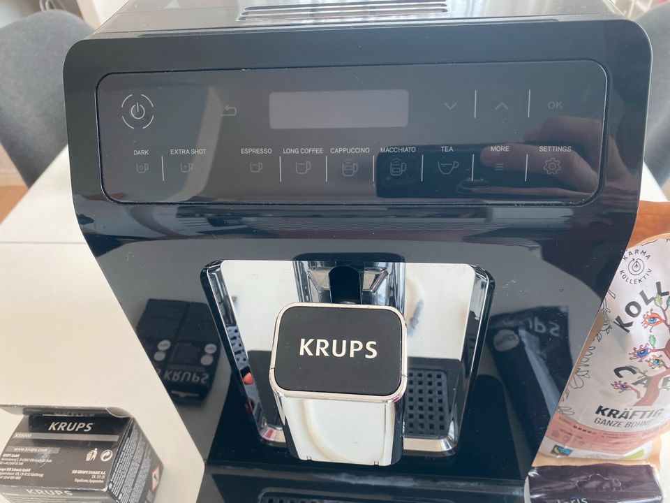 Krups Quattro Force Kaffeevollautomat schwarz in Köln