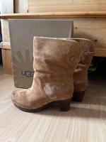 UGG STIEFELETTE Clocs mit Schaffell, Cognac, 40 Berlin - Mitte Vorschau