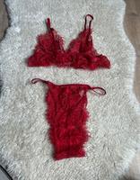 Neues rotes Dessous Unterwäsche Set in rot mit Spitze Gr. S Baden-Württemberg - Breisach am Rhein   Vorschau