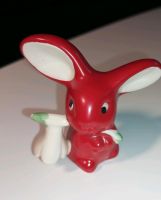 Goebel Figur roter Hase m. Schneeglöckchen Hessen - Darmstadt Vorschau