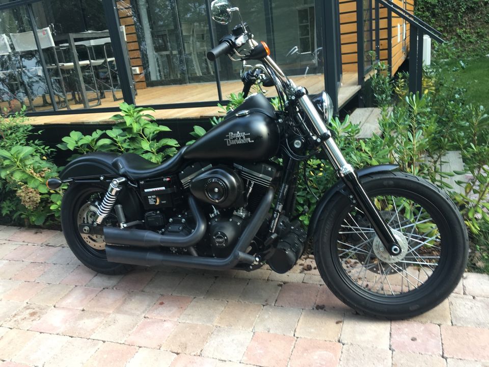 Harley Davidson Streetbob Denim Kesstech 2 TÜV Neu, Top Zustand in Schweinfurt