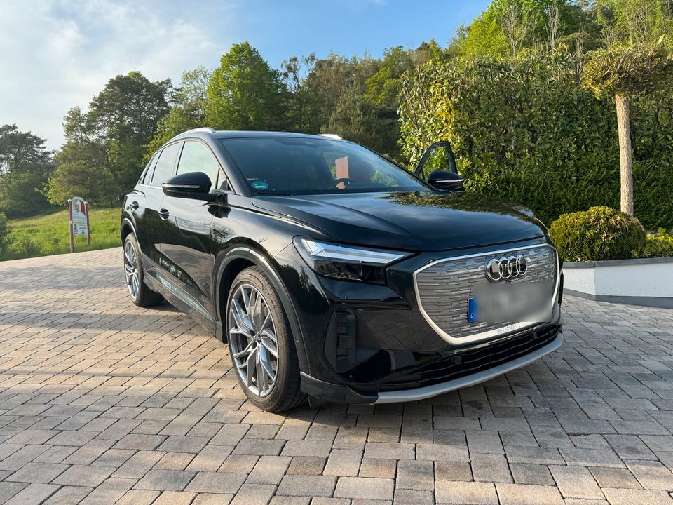 Q4 etron Q4 40 Etron S-line 204 PS (UPE 2023: ca.67.775€ von WA) in Riedenburg