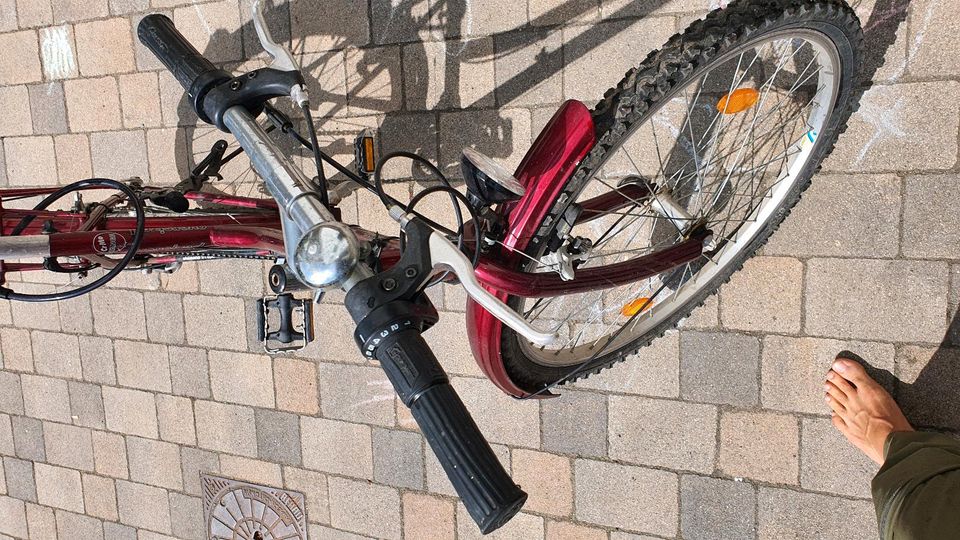 Fahrrad TITAN City-Bike rot 26 Zoll fahrbereit in Leipzig