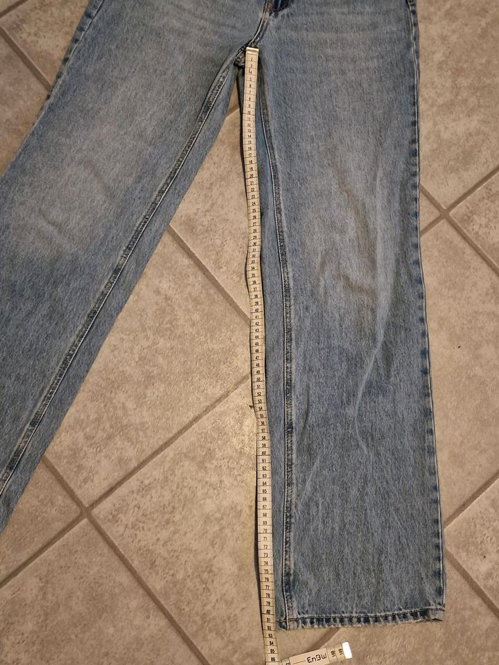 Vintage Jeans Stradivarius gr. 36 in Neufra Hohenzollern