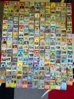258 Pokemon Karten mit 42 Glitzerkarten Harburg - Hamburg Eißendorf Vorschau