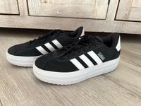Sneaker Adidas Bold schwarz 39 1/3 Brandenburg - Lübben Vorschau
