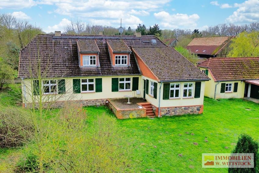 RESERVIERT- Attraktives Bauernhaus in absolut ruhiger Lage mit Blick in die Prignitzer Landschaft in Meyenburg