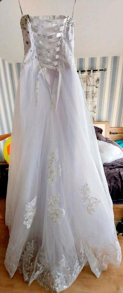 Brautkleid A-Linie 38 in Amberg