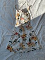 Rückenfreies Kleid von Hollister XS geblümt Köln - Köln Brück Vorschau