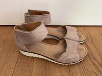 Gabor Sandalen Schuhe Sommer 41 beige 7,5 7 1 2 Klett hinten zu Köln - Lindenthal Vorschau