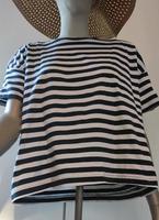 oversize T-Shirt gr S  marineblau und weiß Düsseldorf - Rath Vorschau