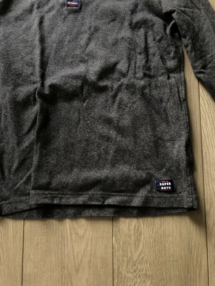 Superdry Herrenpullover mit Knöpfen GrXL (L) in Scharbeutz