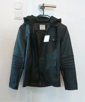 NEU Jungen  Leder Jacke Bikerjacke Kunstleder schwarz 152 158 Niedersachsen - Walsrode Vorschau