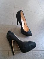 buffalo High Heels Pumps schwarz Leder 38 Nordrhein-Westfalen - Löhne Vorschau