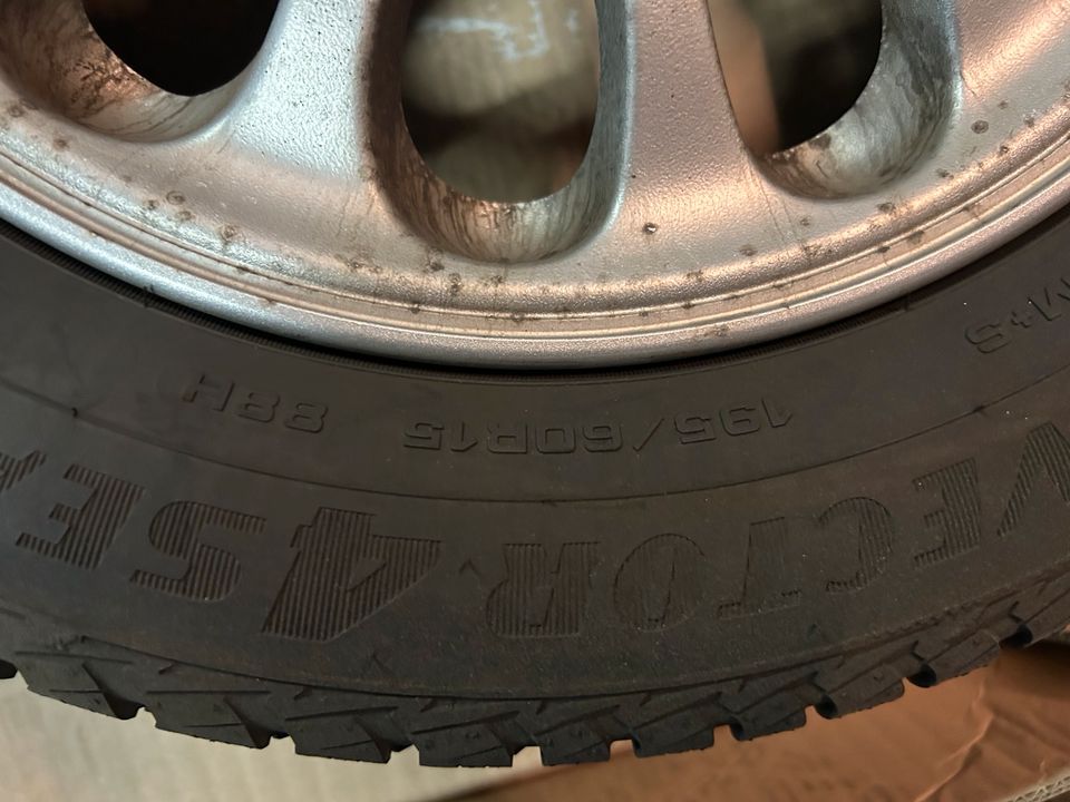 Goodyear 4 Season auf Original Mazda Xedos 6 Felgen in Hamburg