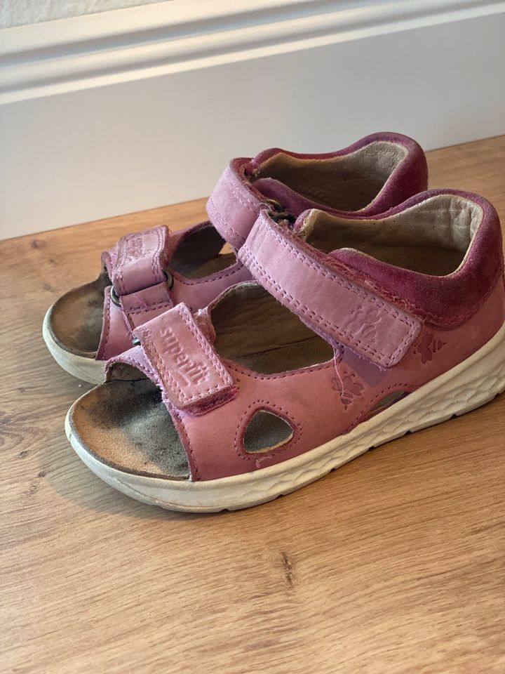 Superfit Lagoon Pink/ Rosa  Sandalen Größe 23 in Hatten