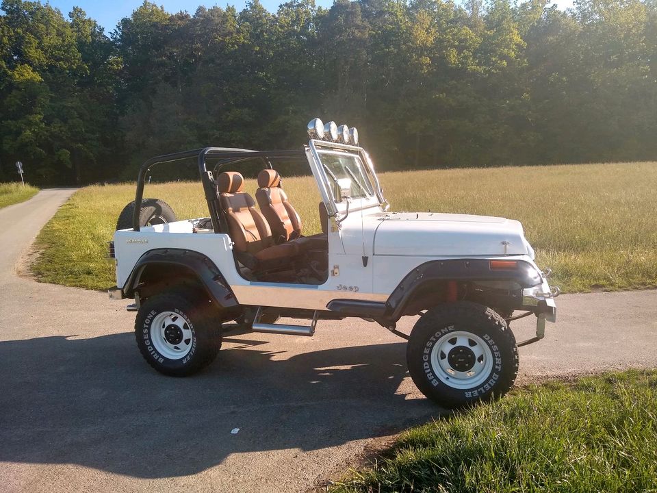 Jeep YJ Wrangler 2.5 Liter Restauriert in Magstadt