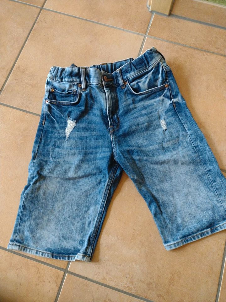 ⚽Coole Jeans Shorts H&M⚽ in Kreuzau