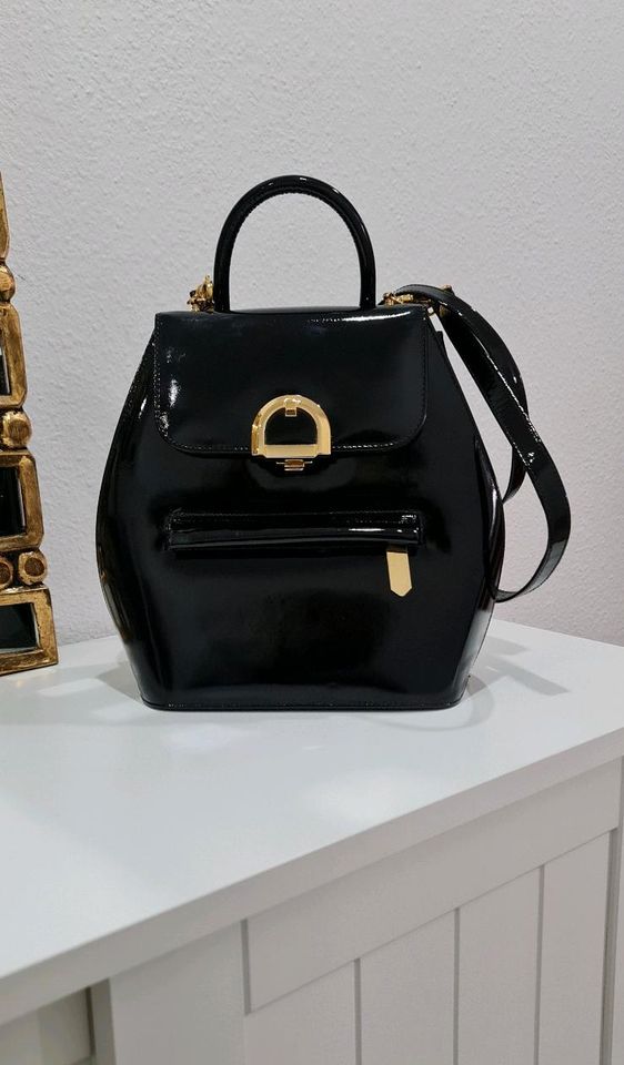 Handtasche, Henkel, Damen, Lackleder, schwarz  gold in Berlin