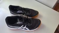 asics Hallenschuhe Turnschuhe 39 schwarz Schuhe Bayern - Eging am See Vorschau