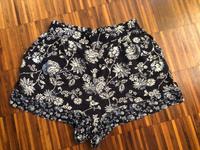 Damen Shorts blau Gr 38 kurze Hose mit Blumen Hessen - Fürth Vorschau