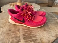 Nike Free 5.0 Gr. 44,5 pink Sport Sneaker Running Fitness Sachsen - Wurzen Vorschau