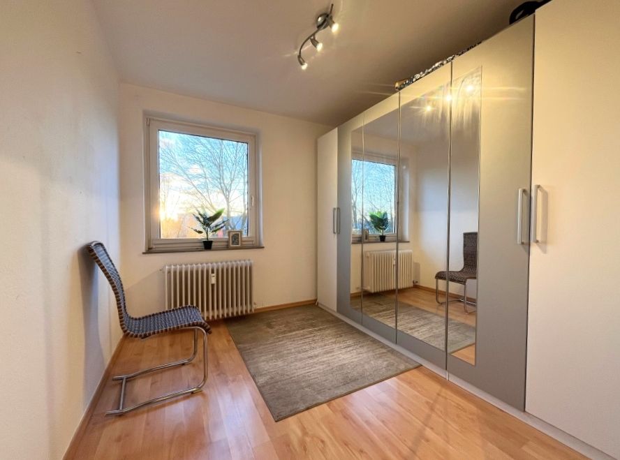 Huchting von ganz oben – Vier-Zimmer-Wohnung mit großem Essbereich! in Bremen
