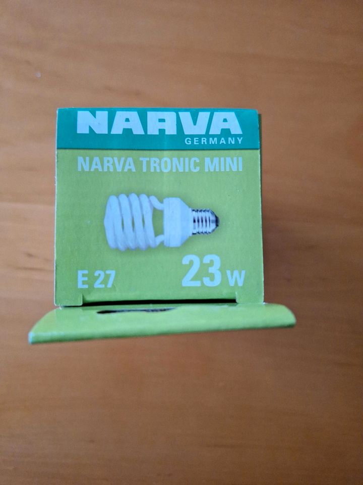 9 Stück Energiesparlampen NARVA TRONIC MINI 23W  , E 27 in Weißwasser