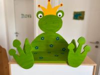 Froschkönig Regal Frosch als Holz Handarbeit Kinderzimmer Nordrhein-Westfalen - Swisttal Vorschau