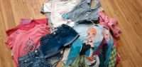 Über 30tlg Sommer Paket gr 122 128 Mädchen Kleidung Shorts Shirts Hessen - Langen (Hessen) Vorschau