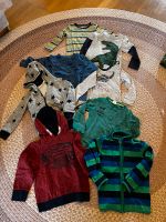 Pullover und Jacken Paket 110/116 Hessen - Kassel Vorschau