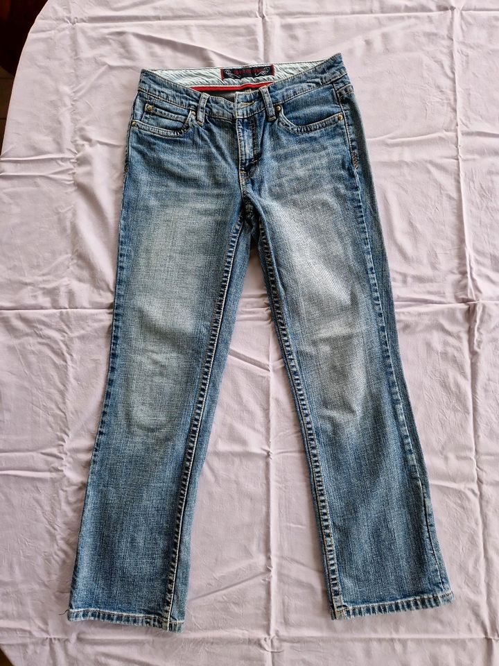 Jeans von Esprit Gr. 36 in Alt Meteln