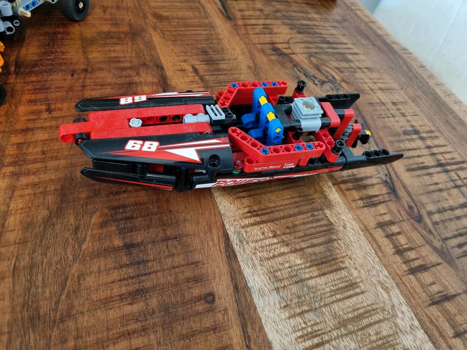 Power boat Lego Technik in Aachen