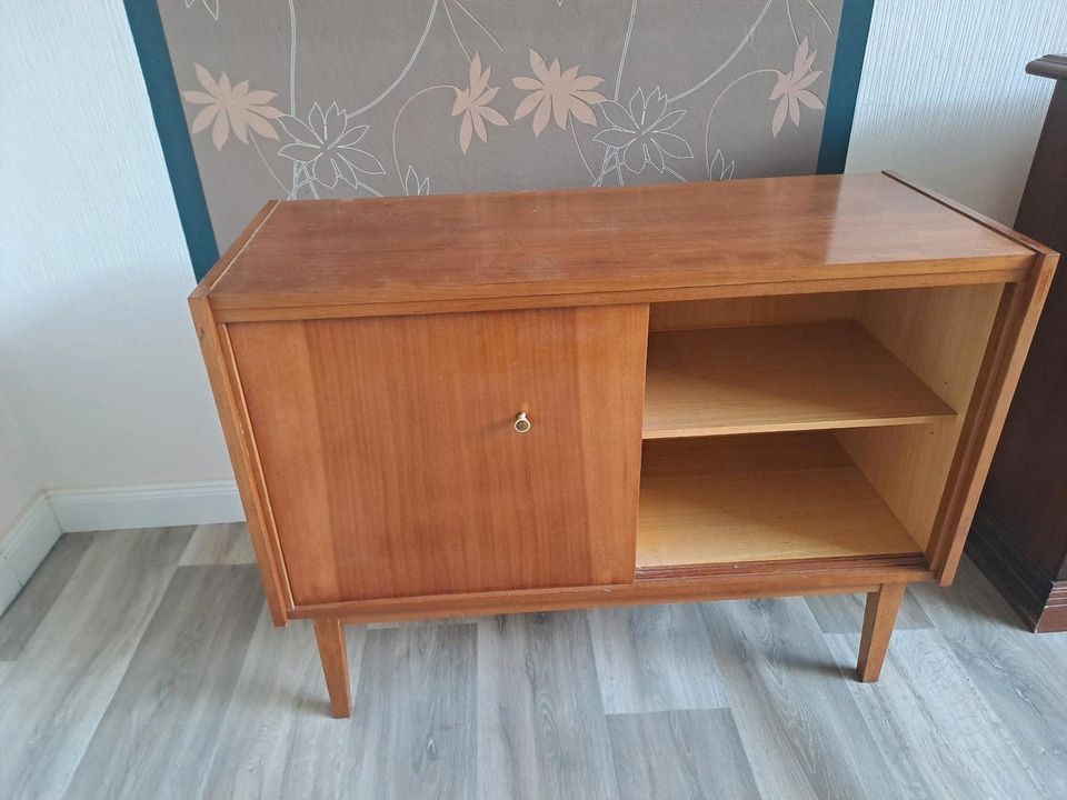 Retroschrank Fernsehschrank Sideboard in Großschönau