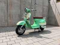 Elektroroller im Vespa Design " Retro " mit 2 Akkus 45 km/h Saarland - Saarwellingen Vorschau