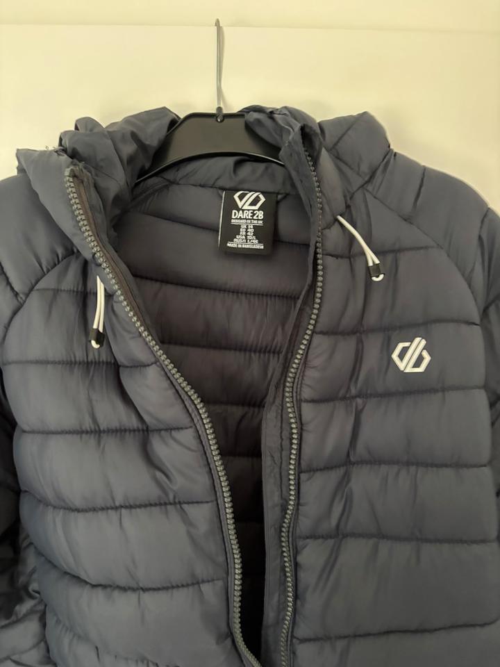 Dare2b Steppjacke Jacke gesteppt dunkelblau 40 sehr leicht in Seevetal