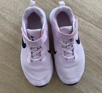 Nike Kinderschuhe Sportschuhe Größe 30 wie neu Bayern - Vöhringen Vorschau