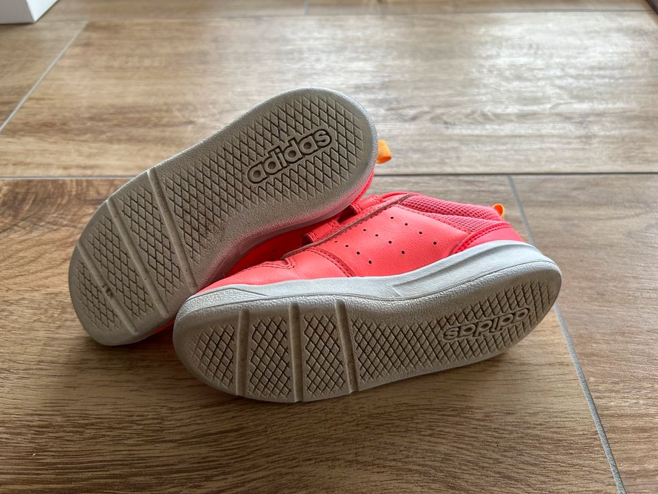 Adidas Sneaker 27 Klettverschluss Neonpink in Rimbach