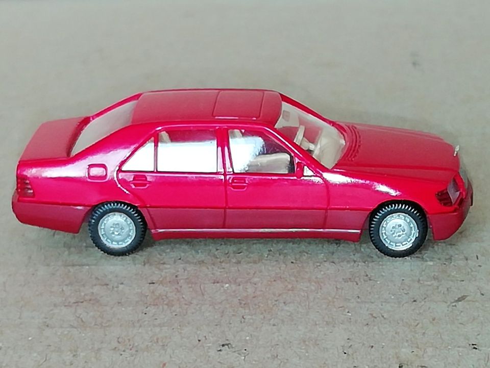 Wiking(15901) MB 500 SEL W140 in rot + in original Verpackung in Wiefelstede