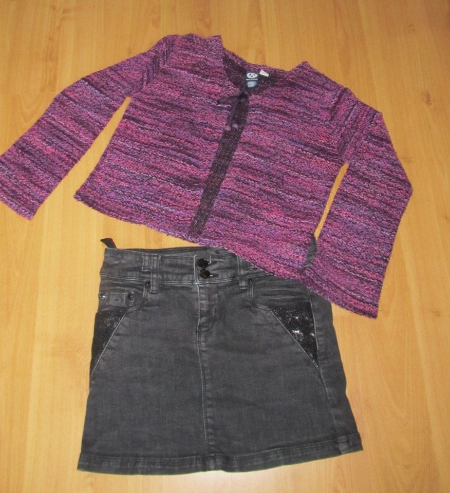 SET JEANSROCK und STRICKJACKE MÄDCHEN Größe 140 in Dresden