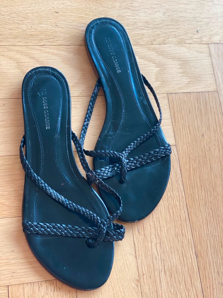 Boss Orange, flache Sandalen, 40, schwarz, neuwertig in Berlin