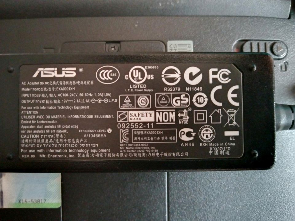 Asus Eee PC R101  250 GB,Mint 32,10,1 " 7,49€ in Saarbrücken