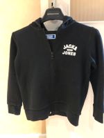 Sweat Jacke schwarz mit Kapuze Größe 128 JACK & JONES 1990 Schleswig-Holstein - Nienwohld Vorschau