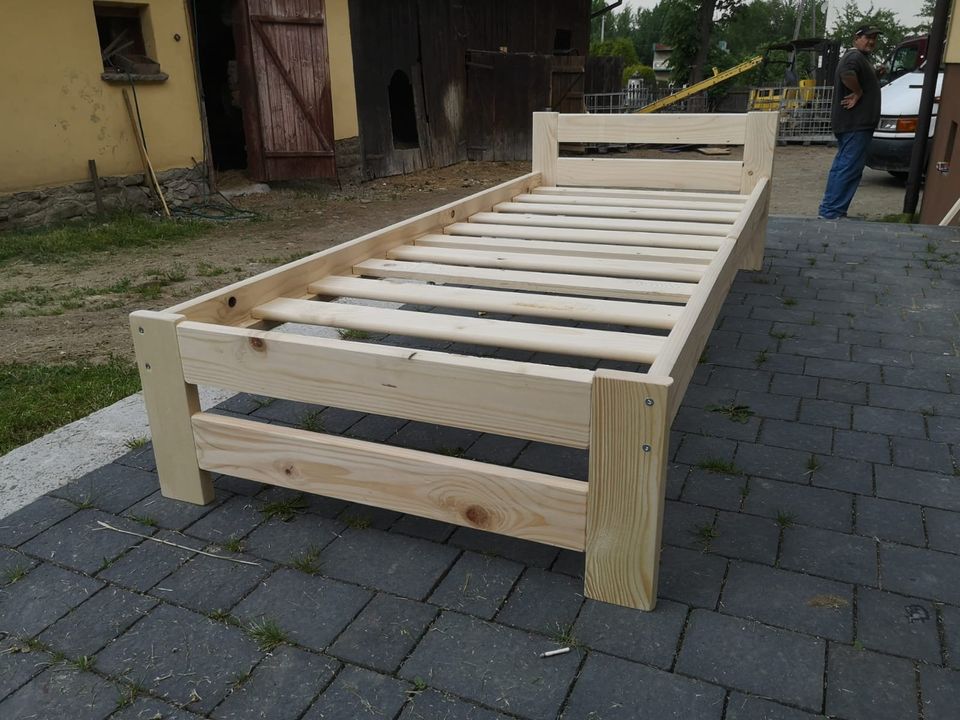200x200 cm Neue Holzbett Massivholz inklusive Lattenrost Bett in Schweitenkirchen