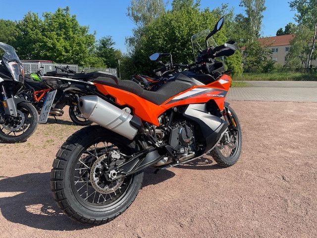 KTM 890 ADVENTURE MY23 EDITION in Aschersleben