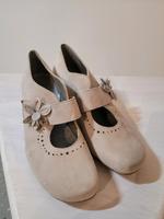 Pumps Damenschuhe Hochzeitsschuhe Via Milano 37,5 Nordrhein-Westfalen - Solingen Vorschau