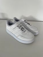 Adidas Sneaker Schuhe Gr.30 Niedersachsen - Hinte Vorschau