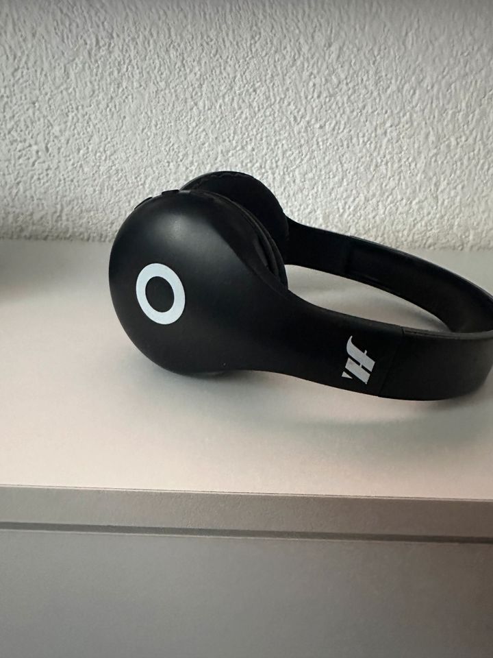 Kopfhörer mit Bluetooth in Oedheim