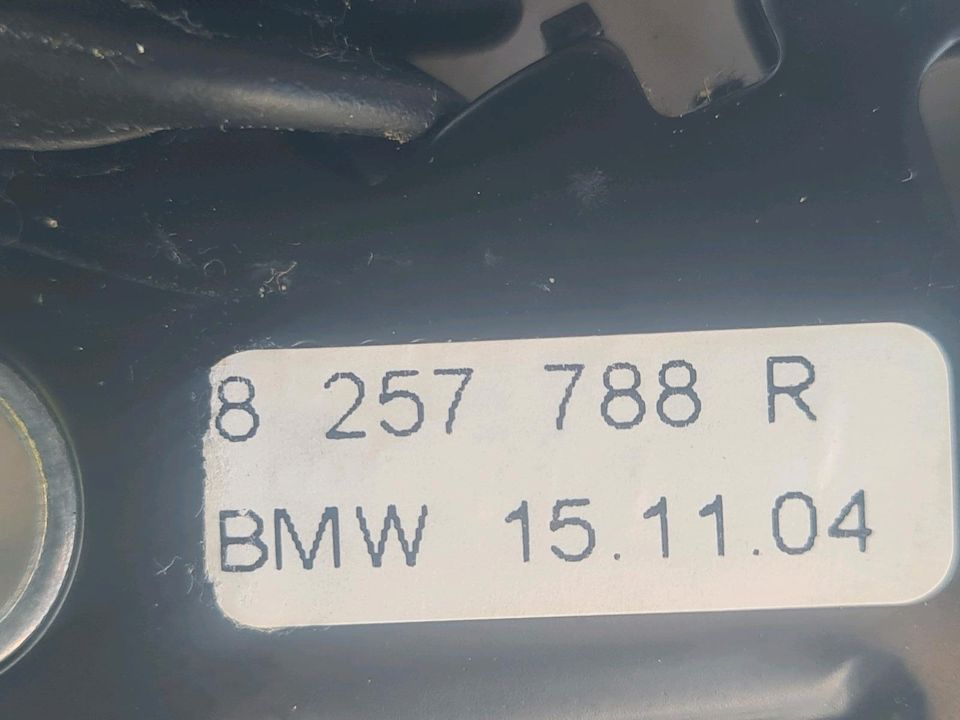 BMW E46 Touring Sicherheitsgurte vorne + hinten R 8257788 in Hessisch Lichtenau